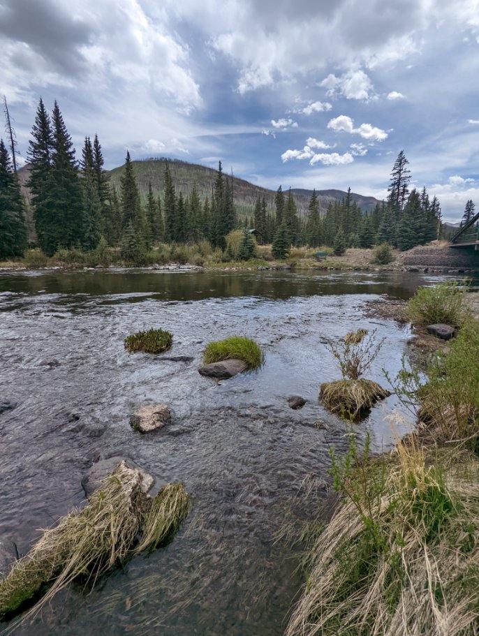 Some of the glorious sights along Waterdog Lakes Trail. 